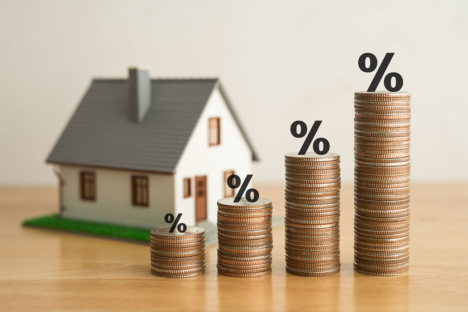 Adjustable-Rate Mortgage vs. Fixed Rate Mortgage